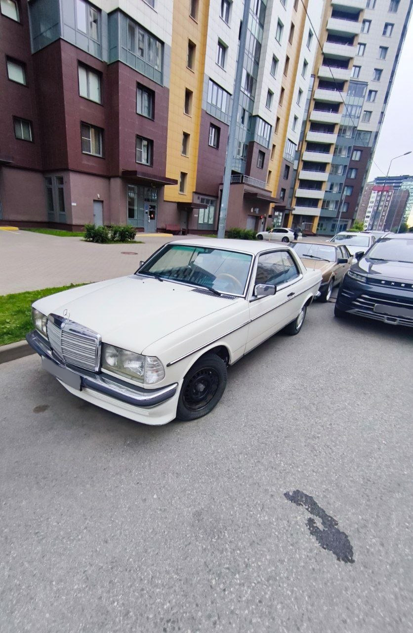 Mercedes-Benz W123